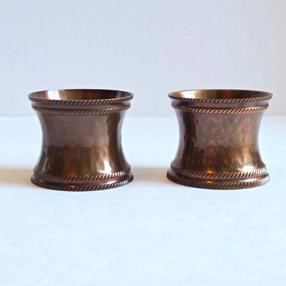 Pair of Vintage Copper Napkin Rings Rope Pattern Accents and Clear Glazed Finish - Picture 1 of 5